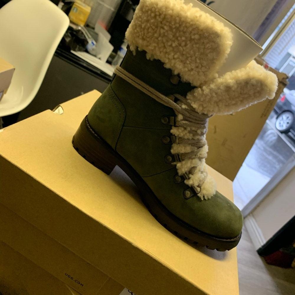 Boots UGG size 5 - Picture 3 of 4